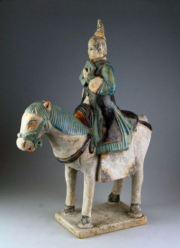 Beautiful Chinese Ming Dynasty pottery female Rider / Attendant!!