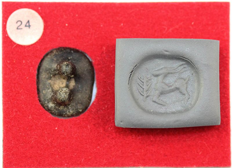Scarce Anatolian stone stamp seal, ca. 4th.-3rd. millenium BC