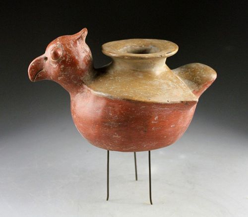 Pre-Columbian Moche culture parrot vessel, early fase, 200 BC-200 AD