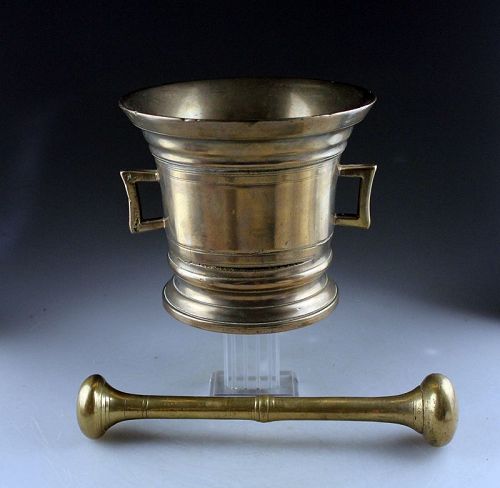 Important North-European white bronze apothecary mortar, ca. 1690