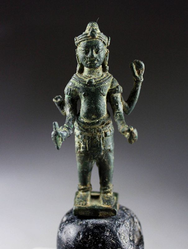 Khmer bronze figure of the 4-armed Vishnu Angkor period, 11th. c.