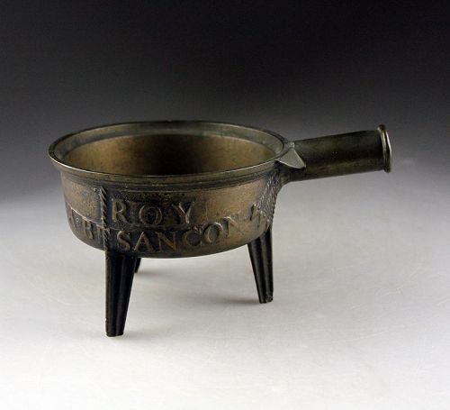 Gothic style French baroque apothecary bronze tripod, 17th.-18th. c.