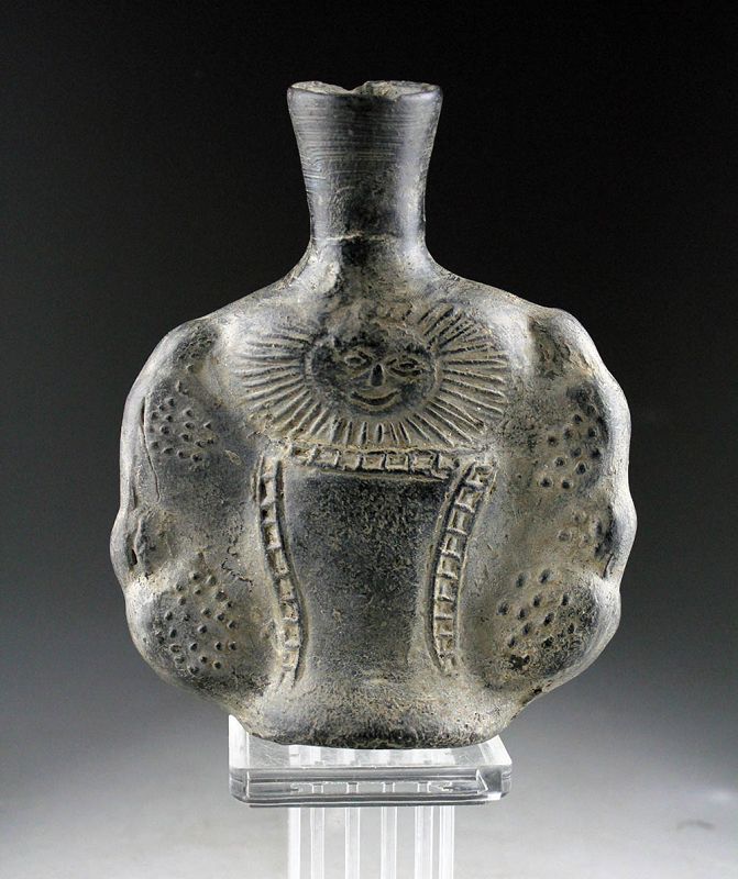 Rare Pre-Columbian moldmade anthropomorphic pottery flask, chimú!