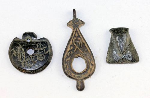 Interesting lot of three ancient near east amulets in stone and bronze