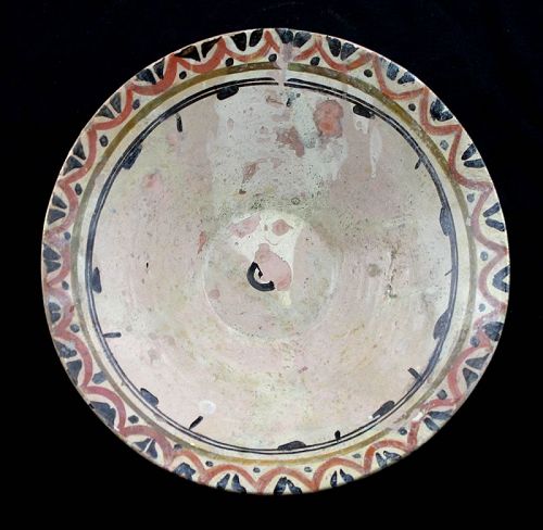Nice and large Islamic pottery bowl, c. 10th. cent. AD
