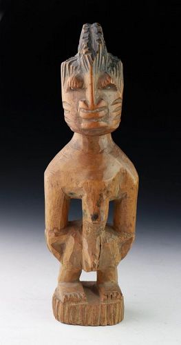 Nigeria African wooden figure of a Man, Yoruba people, 19th. cent.