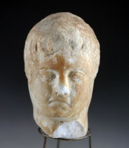 Attractive Roman White Marble head of an aristocrate, 1st.-3rd. cent