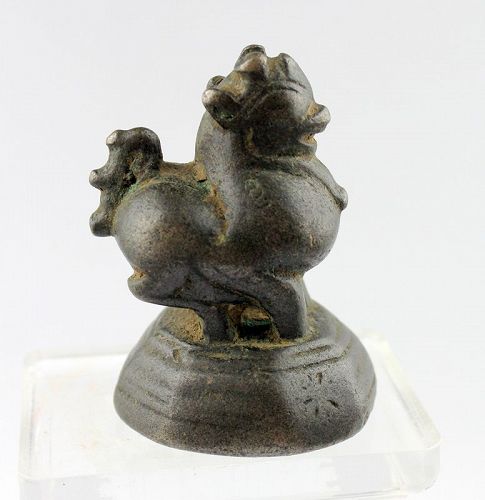 Nice early Toe / Chinte beast silvered bronze Opium weight, Burma