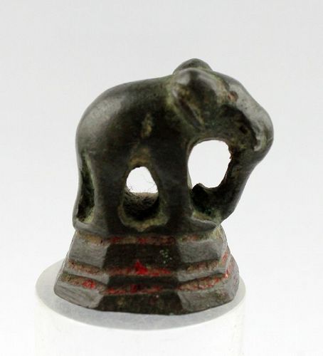 High quality large bronze opium weight of Elephant, Lanna, 18th. cent.