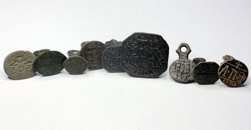 Amazing lot of attractive early Islamic bronze seals!