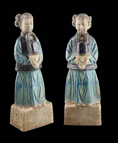 Fine Torquise glazed Chinese Ming Dynasty Pottery attendant