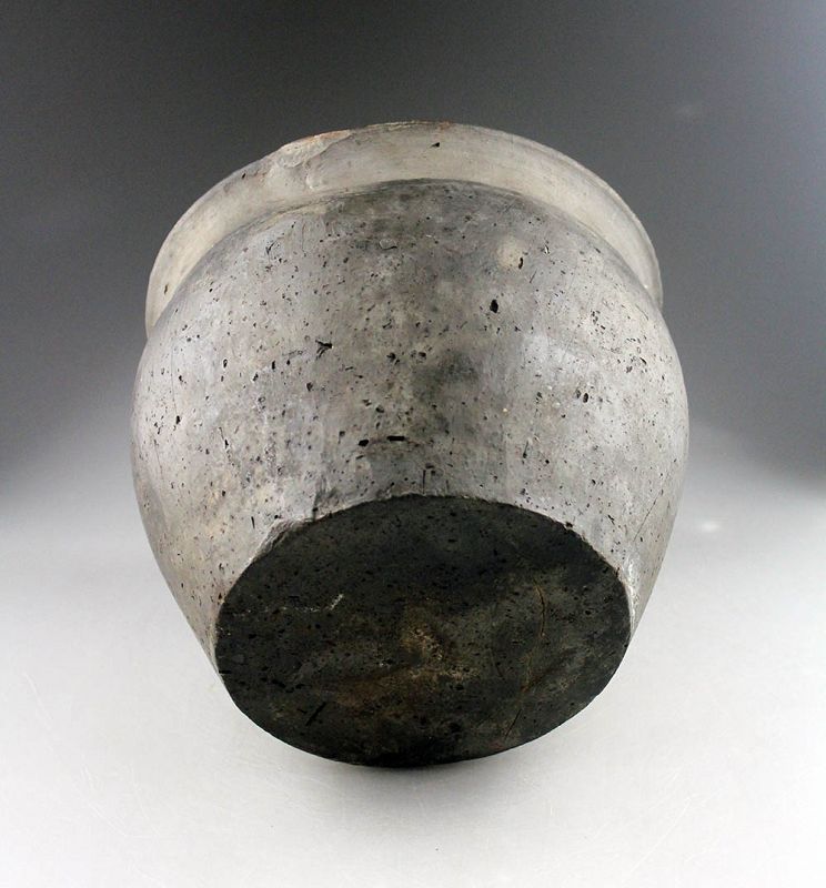 Scarce large North European Ironage ceramic jar or Urn, 1st. mill. BC