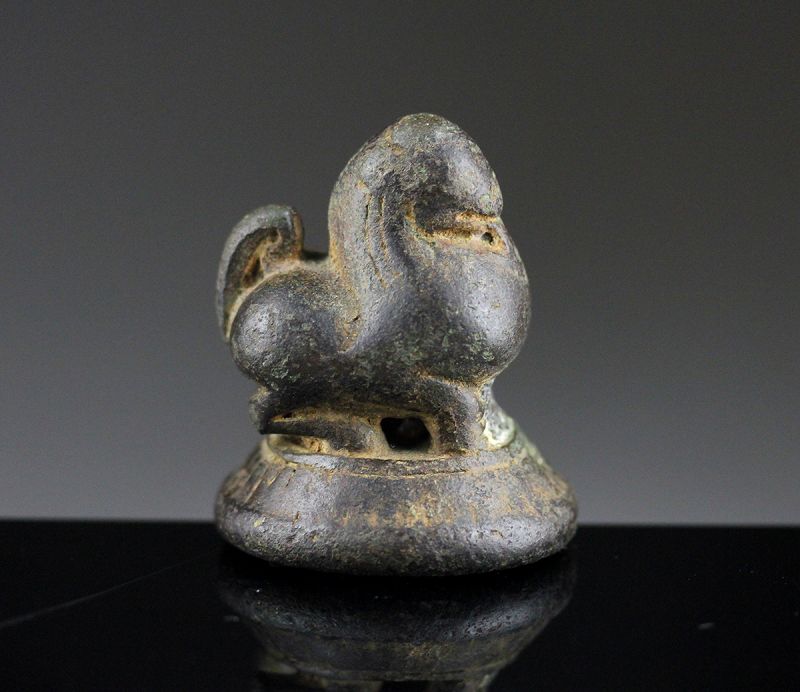 Exceptional 20 tical bronze Opium weight of Toe beast, Burma, c. 1600