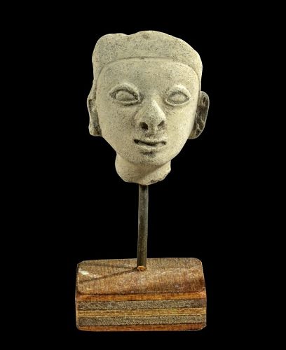 Nice Pre-columbian Guangala pottery head, c. 100 AD-700 AD!
