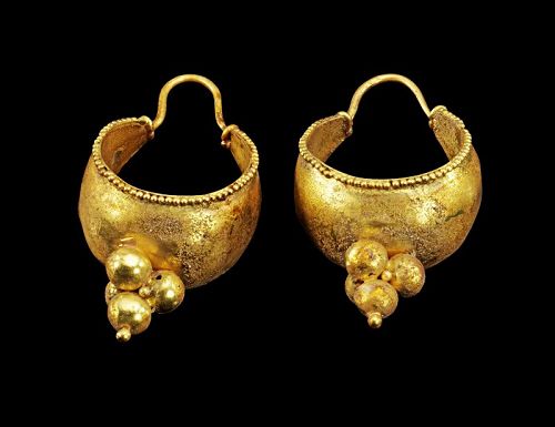 Pair of exceptionally heavy gold earrings, Roman Empire 2nd. Cent.AD