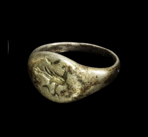 Rare ancient Parthian silver seal ring with engraved bird