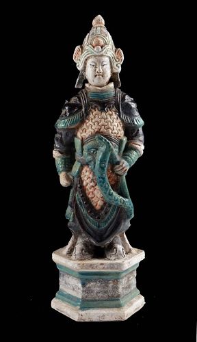 High quality Ming Dynasty Pottery Figure of a Warrior - c. 39 cm!