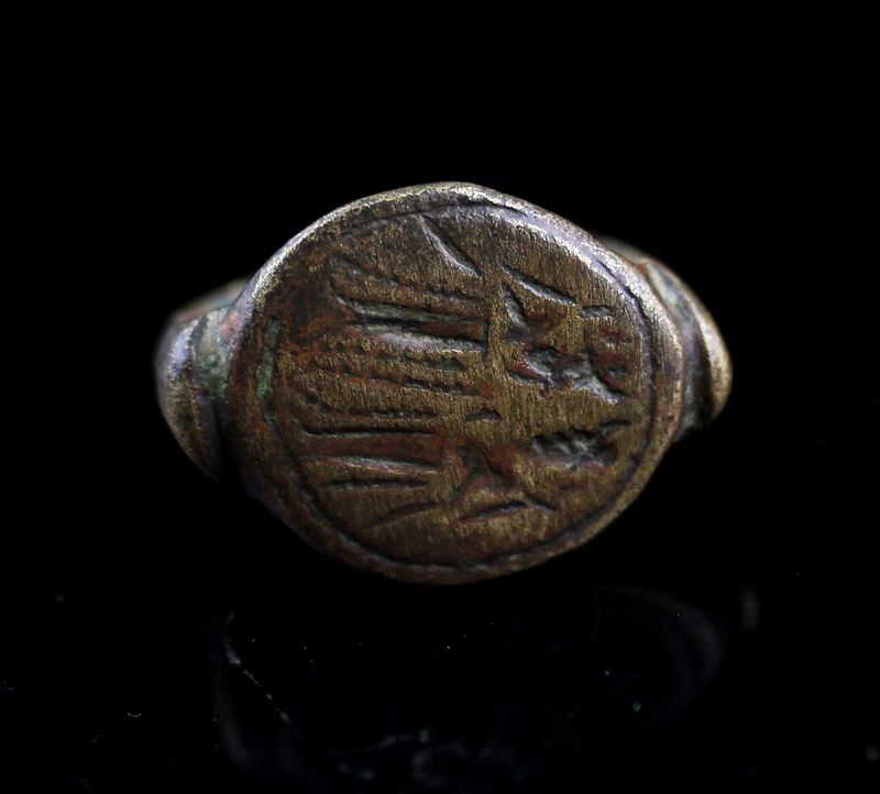 Attractive Byzantine bronze seal ring w. angels, c. 4th.-6th. cent. AD