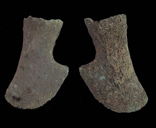 Interesting scarce bronze axe Dong Son culture, 3th.-1st. cent. BC