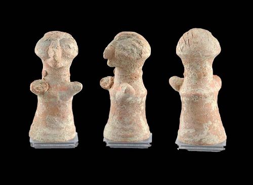 Indus Valley (Bajaur) terracotta female Idol, 3rd. mill. BC
