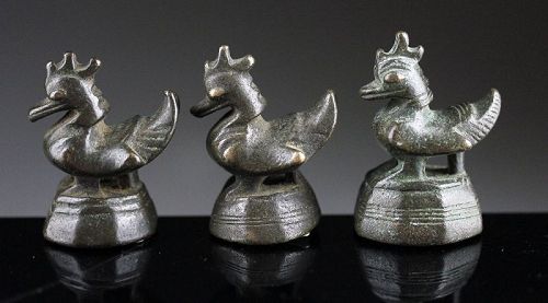 Nice lot of 3 earlier Karaweik bronze opium weights of 5 Tical, Burma