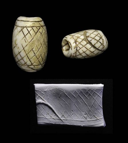 Rare Barrel shaped Mesopotamia, Jemdet Nasr Cylinder seal