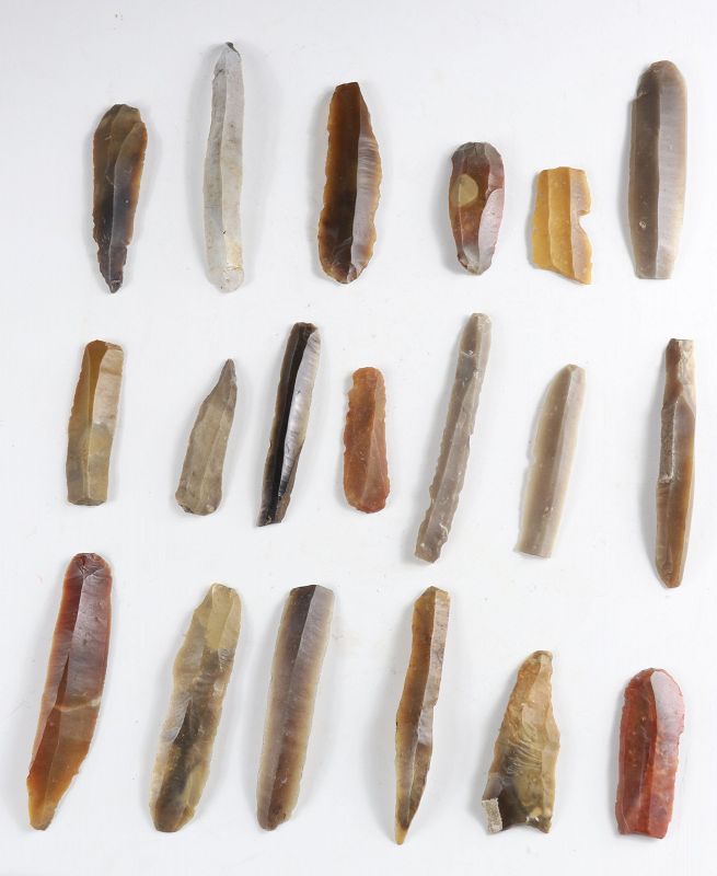 Collection of 19 Danish Mesolithic Flint Blades, 5th-4th mill BC