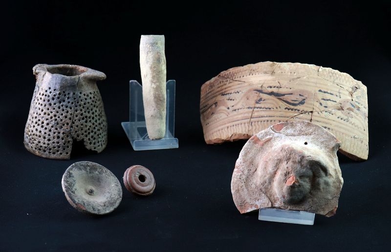 Interesting group of greek and Roman pottery, 600 BC-200 AD
