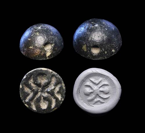 Fine quality round Uruk period stamp seal, 3rd. mill. BC