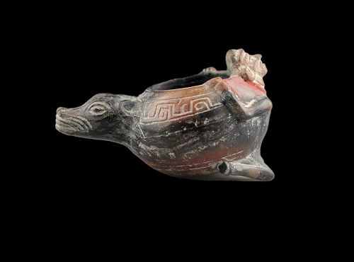Important Pre-Columbian Aztec pottery figural vessel, c. 1200-1500 AD