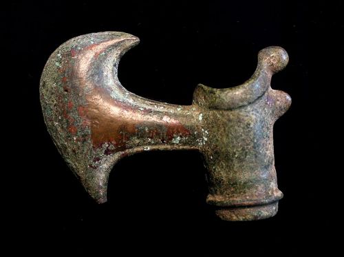 Exceptional bronze battle axe, Ancient Near East, early 2nd. mill. BC