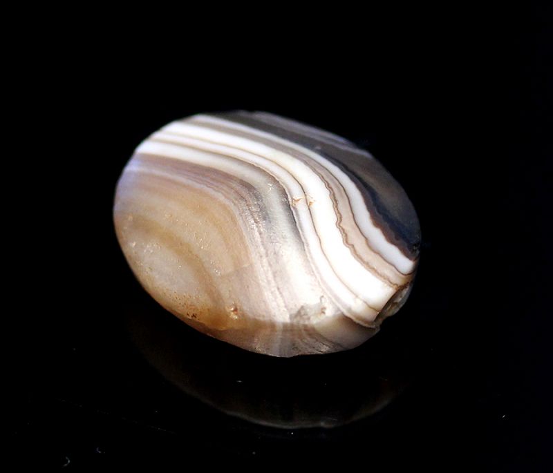 High Quality banded agate stone scaraboid seal, Neo-Babylonian