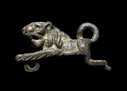 Sculptural leaping Lion bronze lock, Roman, 1st.-3rd. cent. AD.