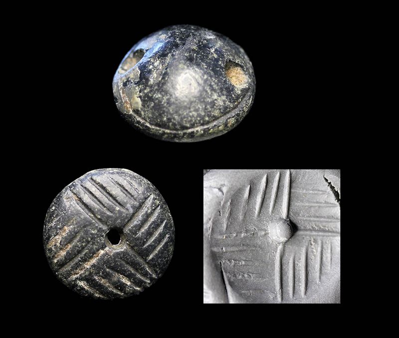 Attractive Hemispheroid stamp seal, Mespotamia, 5th.-4th. mill. BC