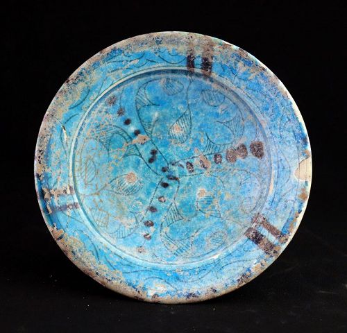 Choice torquoise glazed Islamic pottery Dish, Seljug, ca. 12. cent.