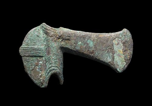 Attractive bronze battle axe, Ancient Near East, 2nd. mill. BC