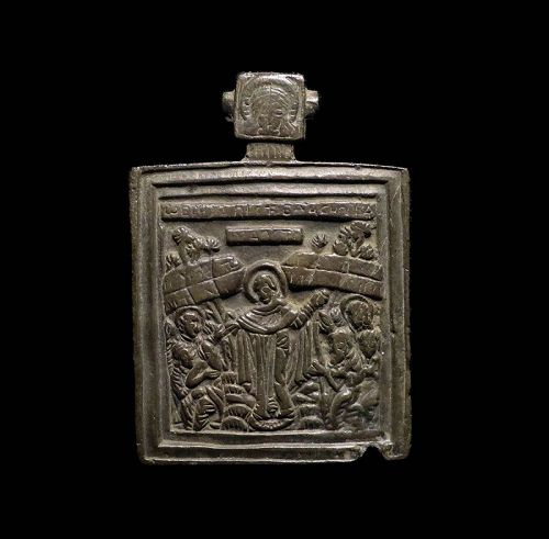 Lovely excarvated Orthodox Russian bronze travellers Icon, 16th. cent.