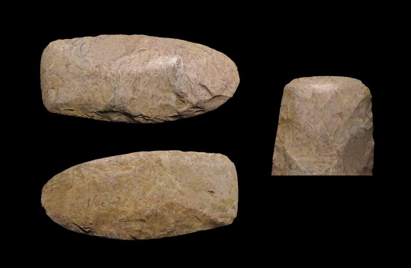 Fine Neolithic African Sahara Chert Stone Hand Axe, c. 10000-6000 BC