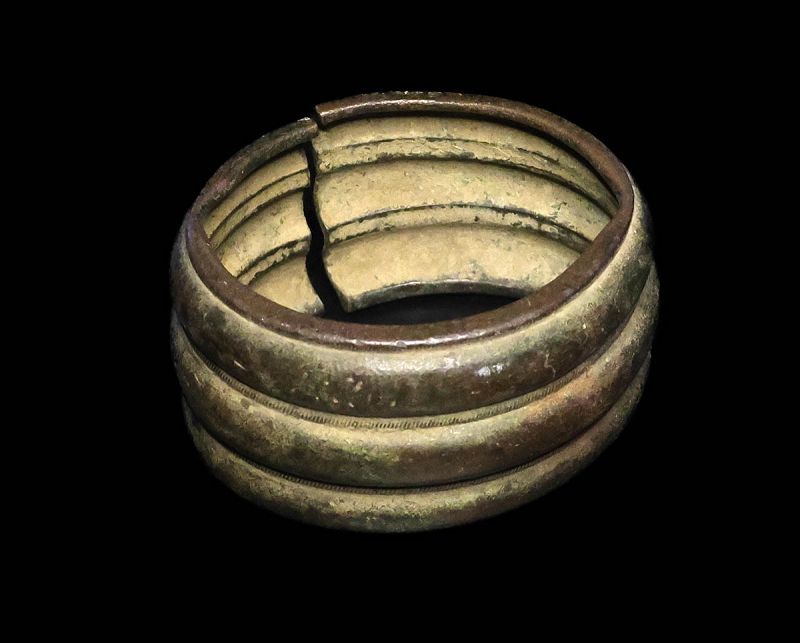 Rare &amp; early West African currency bronze bracelet, c. 17th. cent.