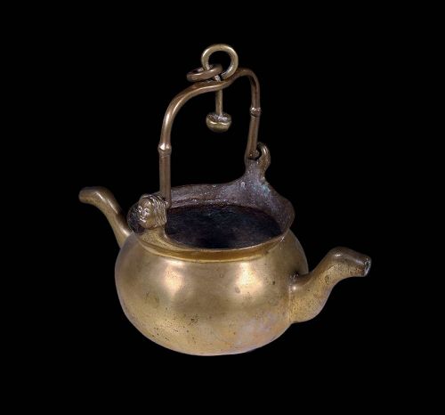 Fine condition 16th-17th Century flemish gilt bronze lavabo vessel
