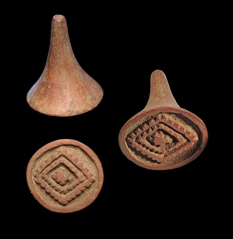 High quality ceramic Pre-Columbian stamp seal, Nicoya 1st. mill. AD