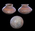Large decorated Pre-Columbian globular pottery jar, pre 1000 AD