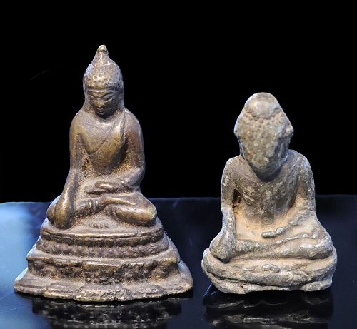 Pair of nice small thai amuletic Buddha figures, c. 15th.-18th. cent.