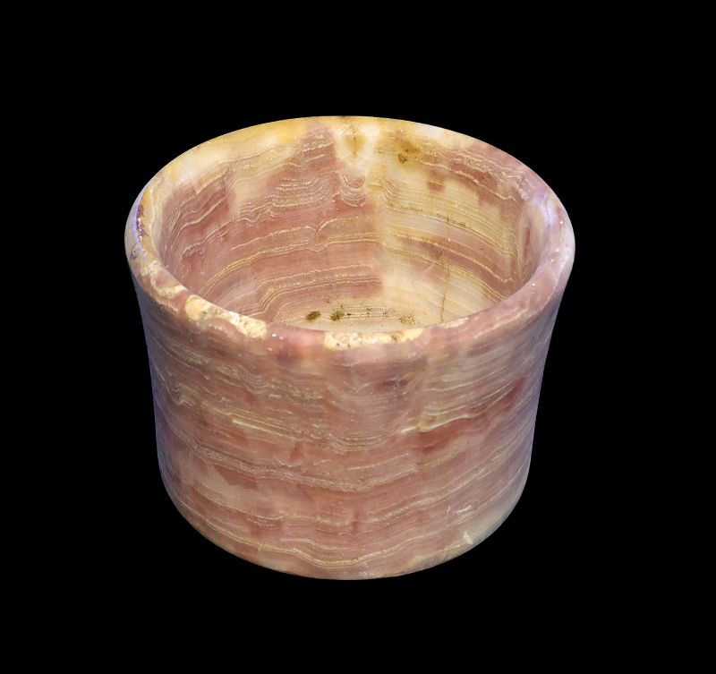 Exceptional large Mesopotamian pink banded calcite jar, 3rd. mill. BC