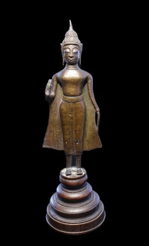 Early standing bronze figure of Buddha Lanna / Laos, 15th.-16th. c.