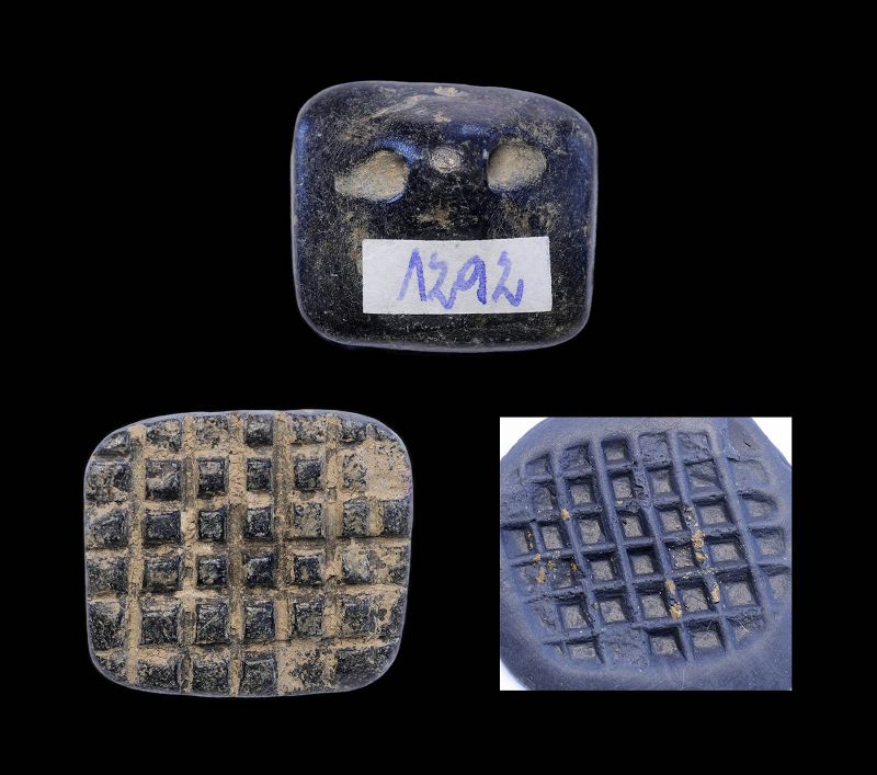 Fine late stoneage stone seal, Mesopotamia, Halaf period, 6th. mill.BC