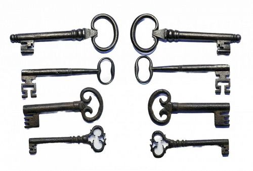 Lot of 4 iron keys, European, c. 18th. century
