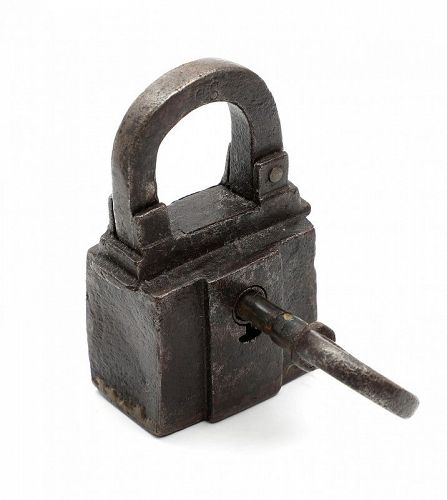 Rare Gothic period, padlock with key from strongbox, late 16th. cent.!