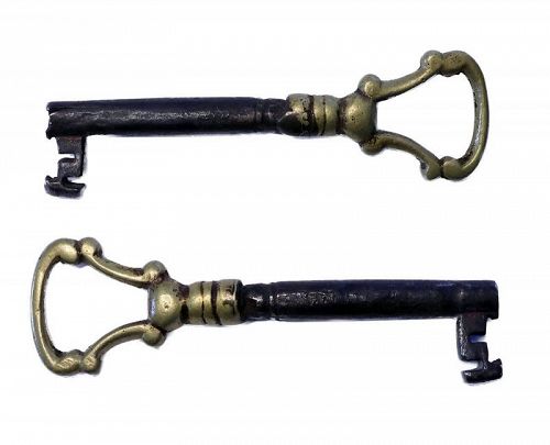 Rare brass and iron key, Gothic renaissance, c.15th.-16th. century