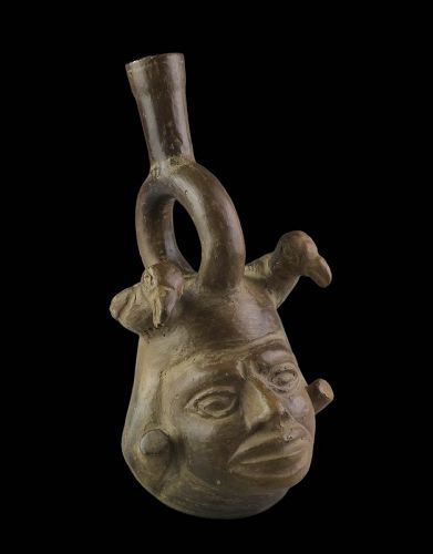 Pre-Columbian late Moche culture pottery Stirrup head vessel, 500 AD